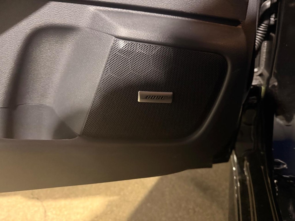 Nissan Sentra Vehicle Full-screen Gallery Image 16