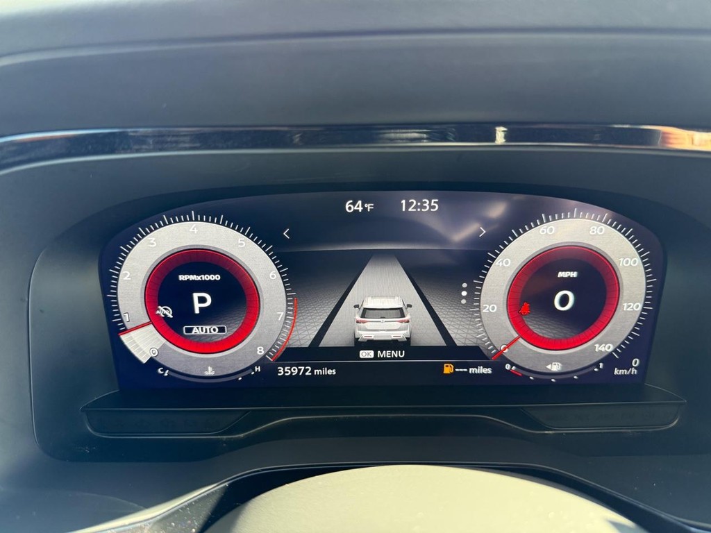 Nissan Pathfinder Vehicle Full-screen Gallery Image 26