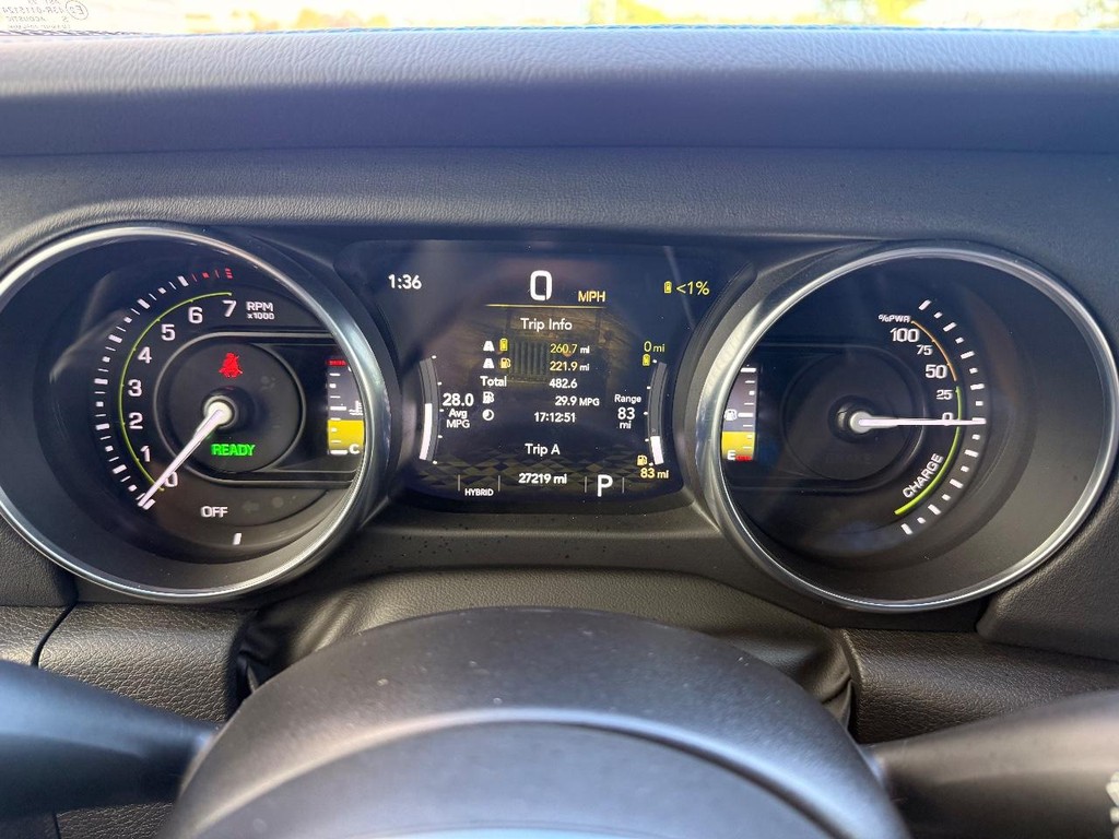 Jeep Wrangler 4xe Vehicle Full-screen Gallery Image 11