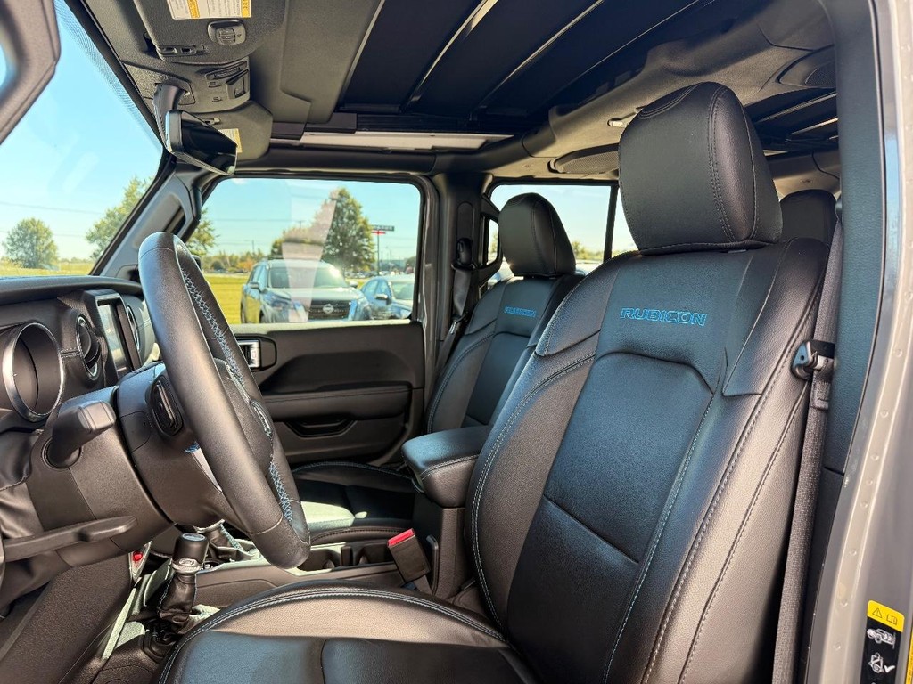 Jeep Wrangler 4xe Vehicle Full-screen Gallery Image 14