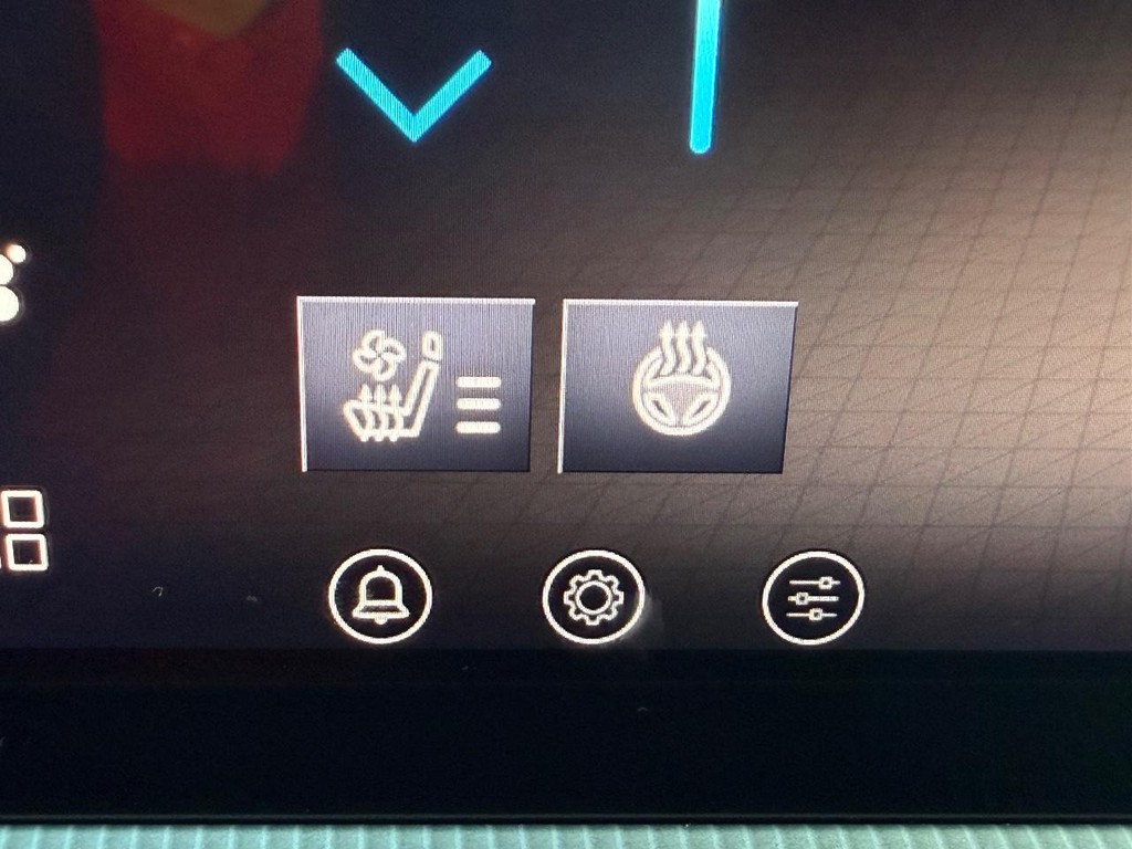 Nissan Murano Vehicle Full-screen Gallery Image 04