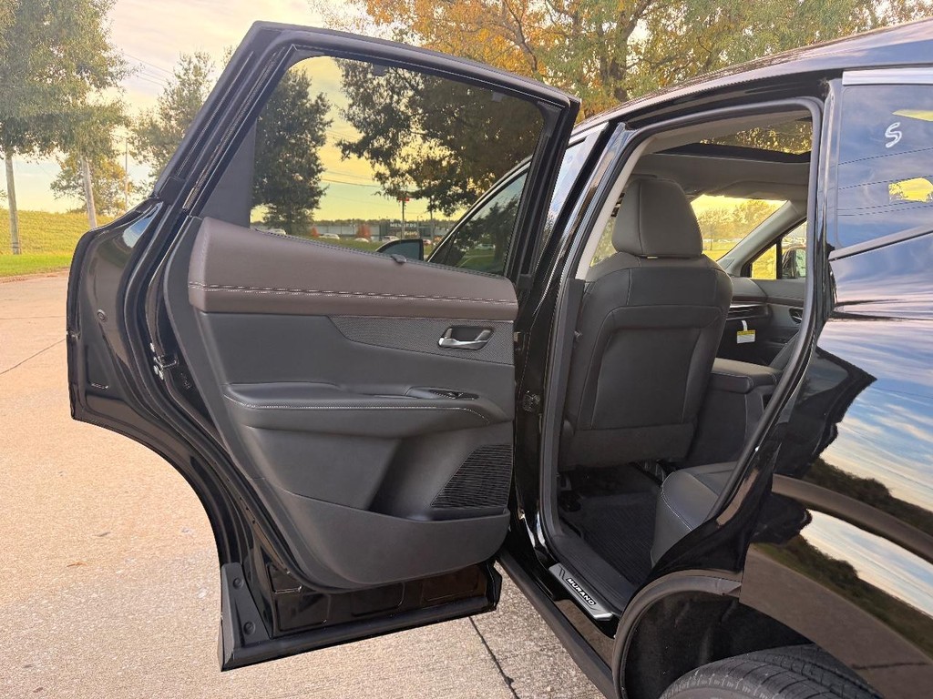 Nissan Murano Vehicle Full-screen Gallery Image 27