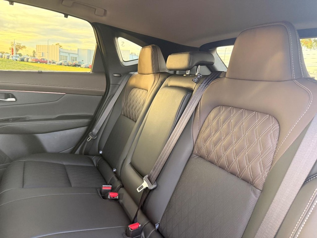 Nissan Murano Vehicle Full-screen Gallery Image 31