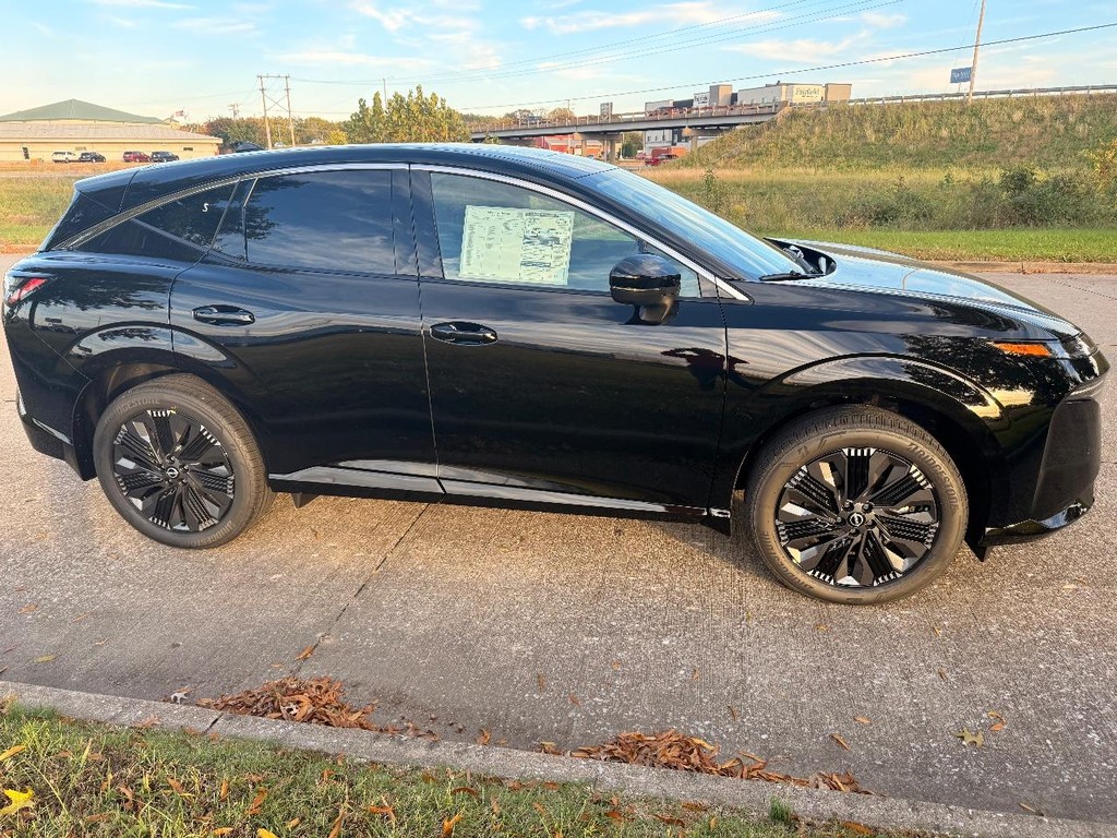 Nissan Murano Vehicle Full-screen Gallery Image 38