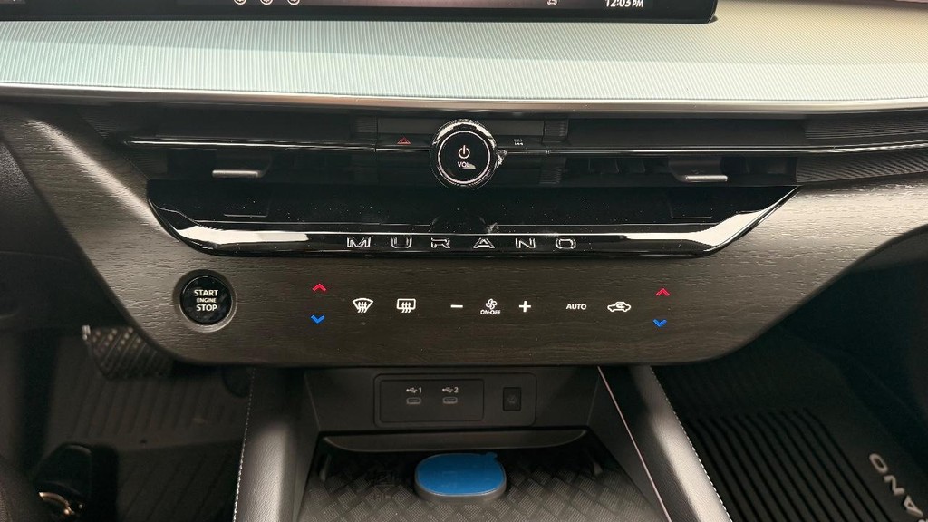 Nissan Murano Vehicle Full-screen Gallery Image 16