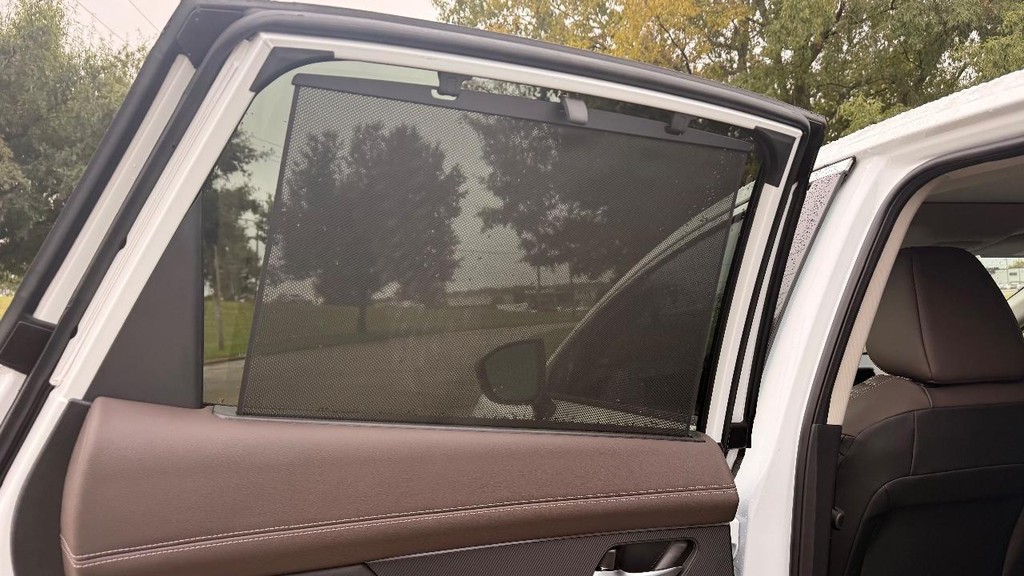 Nissan Murano Vehicle Full-screen Gallery Image 25