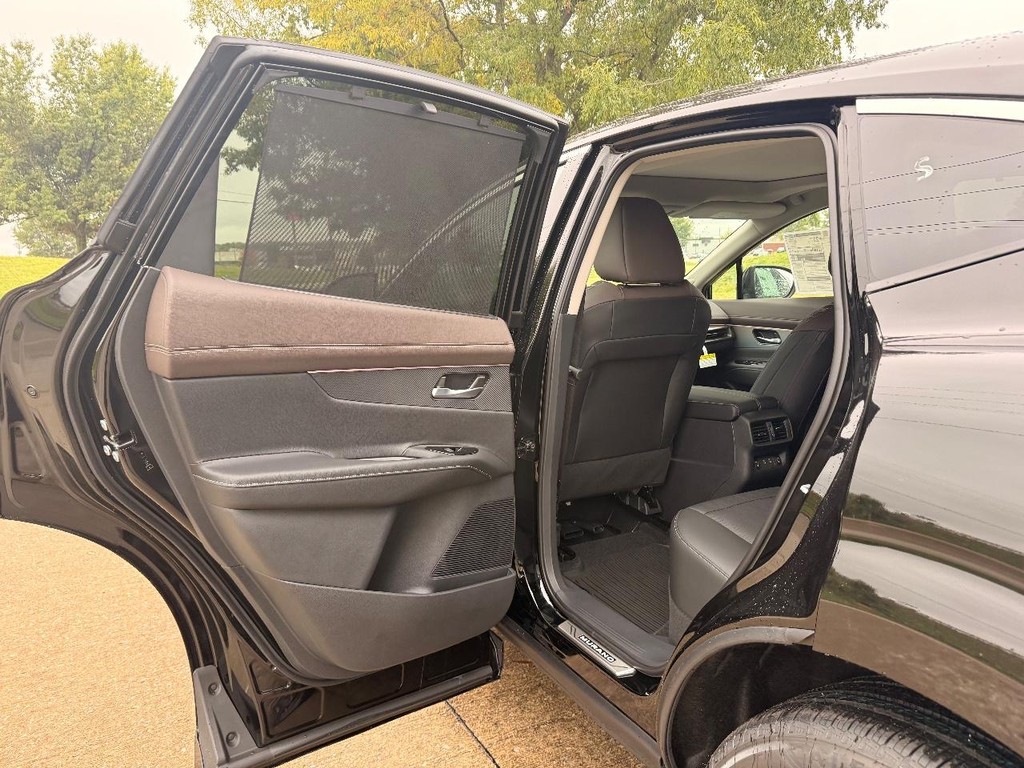 Nissan Murano Vehicle Full-screen Gallery Image 20