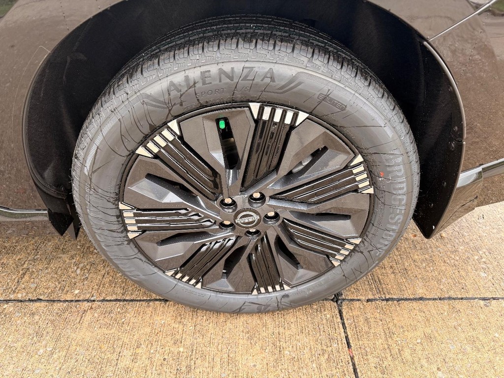 Nissan Murano Vehicle Full-screen Gallery Image 27