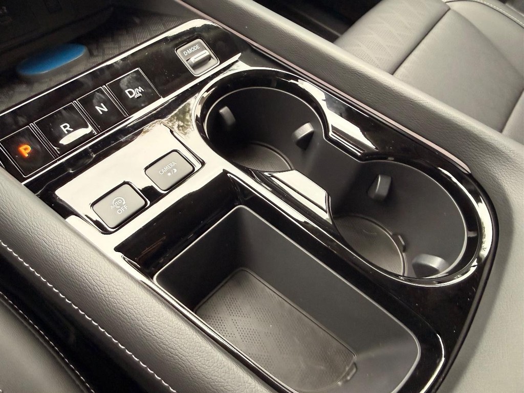 Nissan Murano Vehicle Full-screen Gallery Image 07