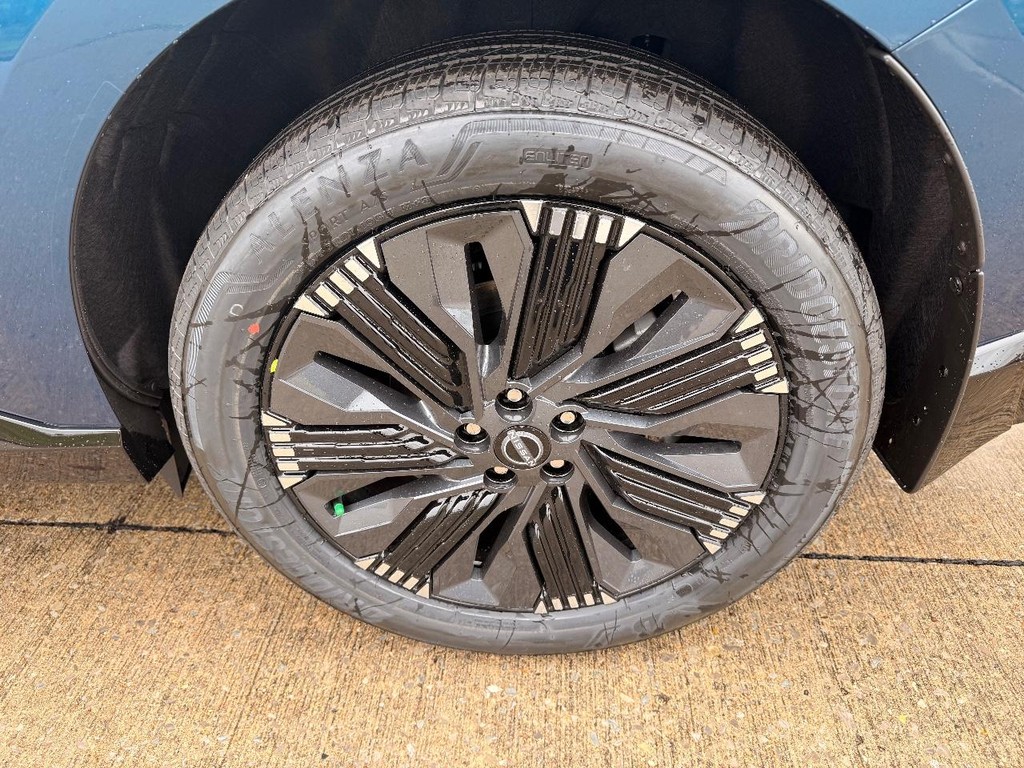 Nissan Murano Vehicle Full-screen Gallery Image 28