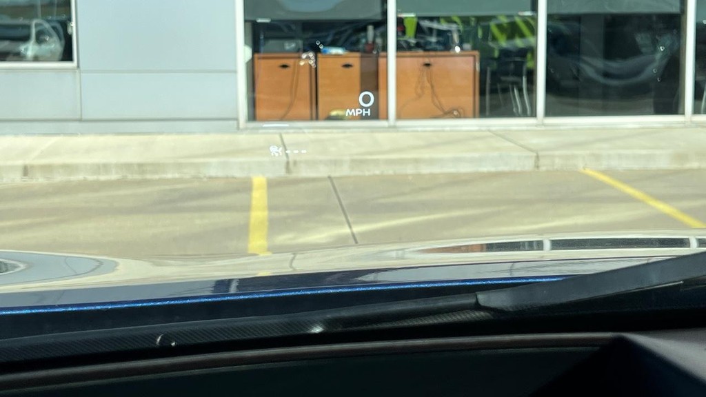 Nissan Rogue Vehicle Full-screen Gallery Image 42