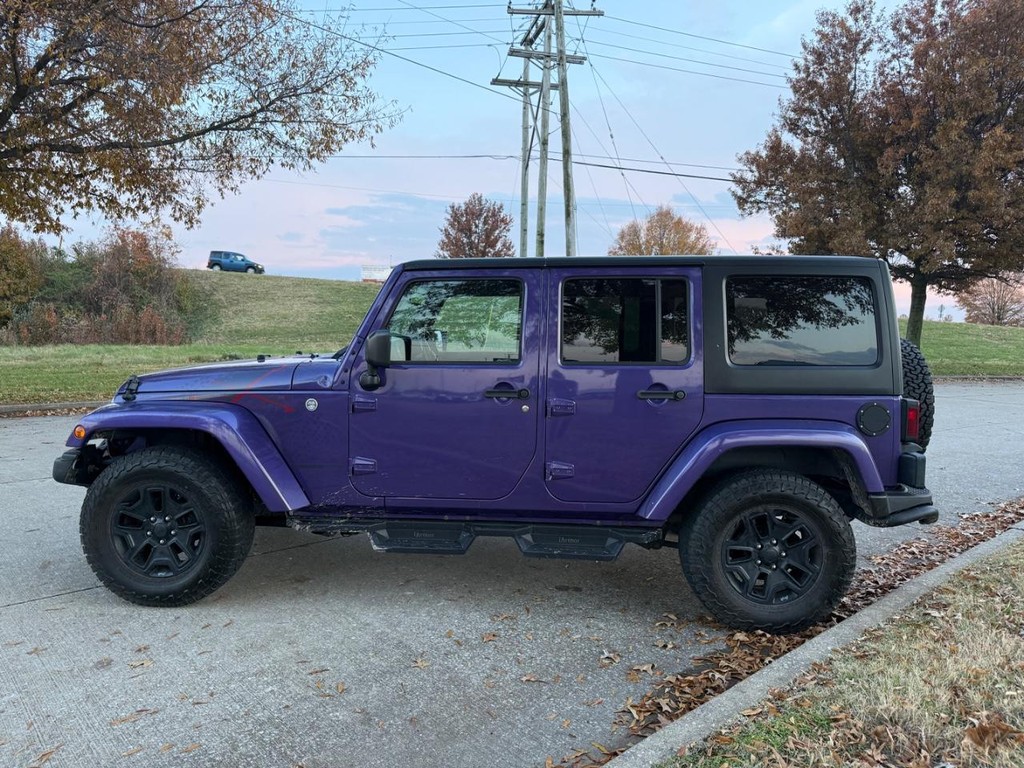 Jeep Wrangler Unlimited Vehicle Full-screen Gallery Image 04