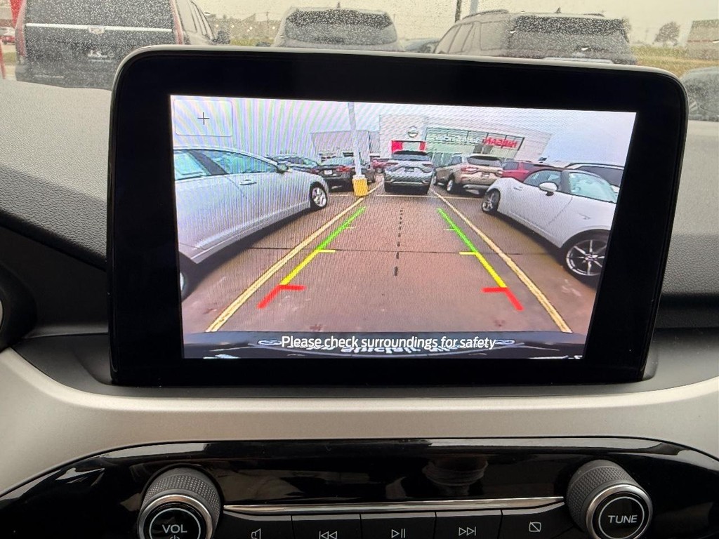 Ford Escape Vehicle Full-screen Gallery Image 02