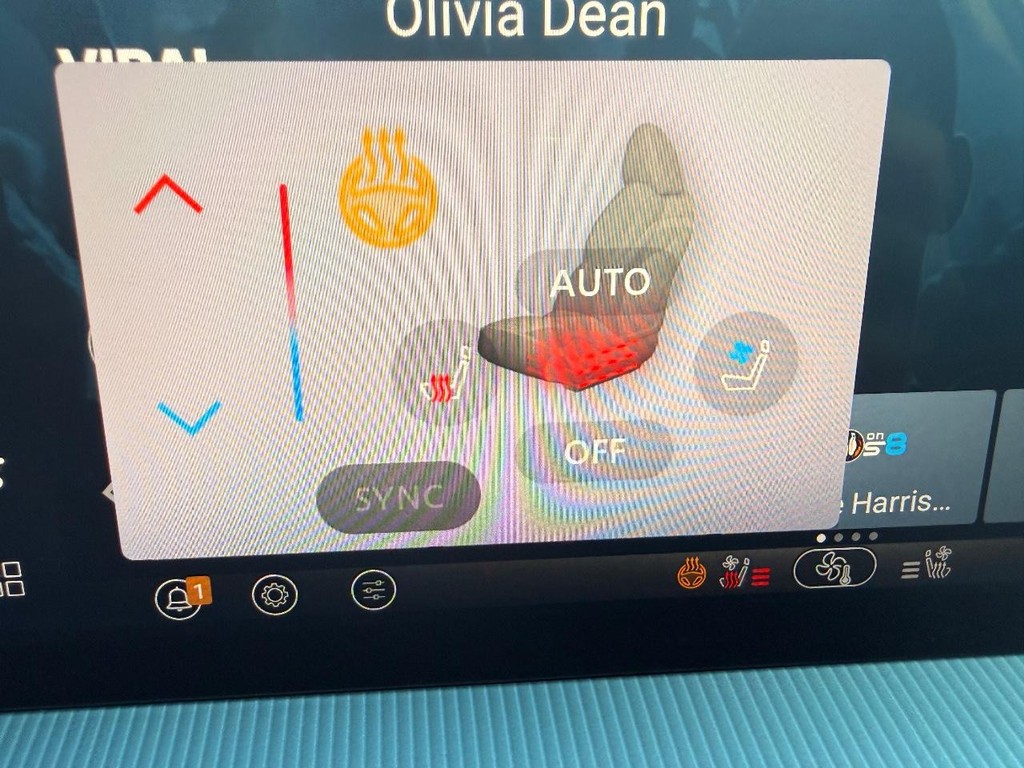 Nissan Murano Vehicle Full-screen Gallery Image 14