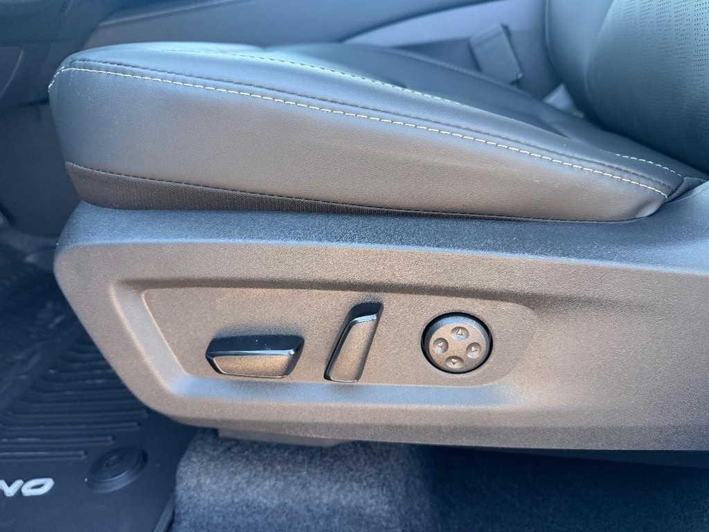 Nissan Murano Vehicle Full-screen Gallery Image 27