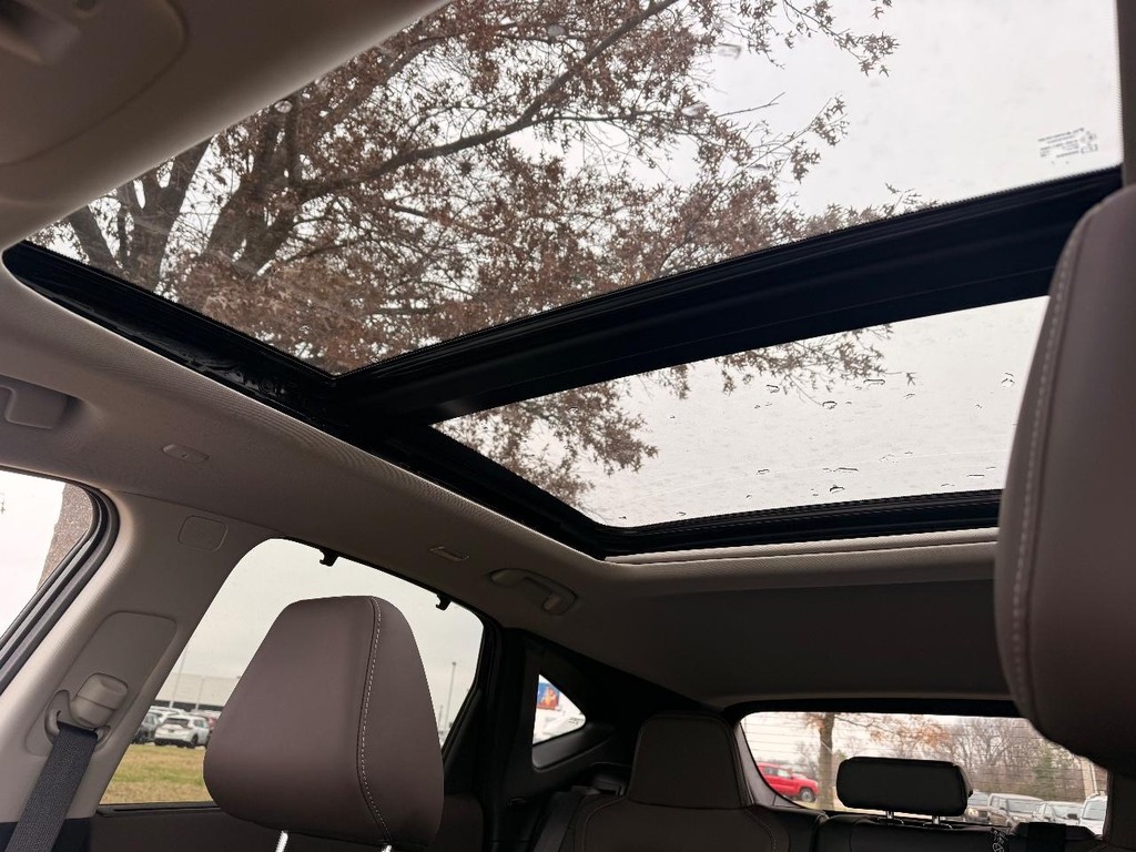 Nissan Murano Vehicle Full-screen Gallery Image 03