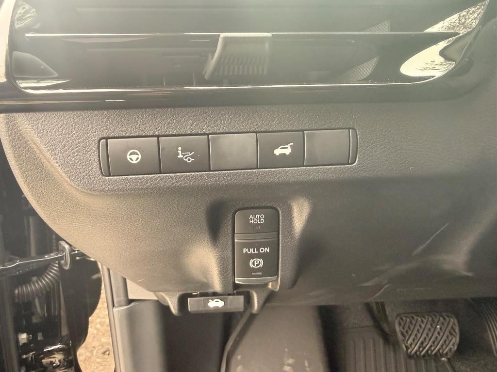 Nissan Murano Vehicle Full-screen Gallery Image 18