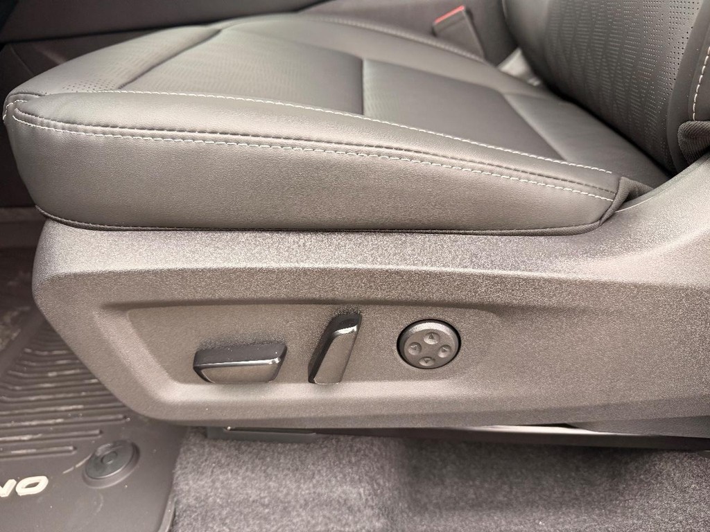 Nissan Murano Vehicle Full-screen Gallery Image 19