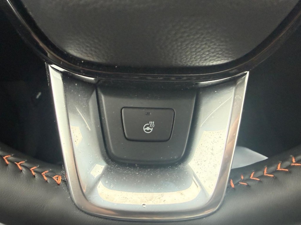 Honda CR-V Hybrid Vehicle Full-screen Gallery Image 10