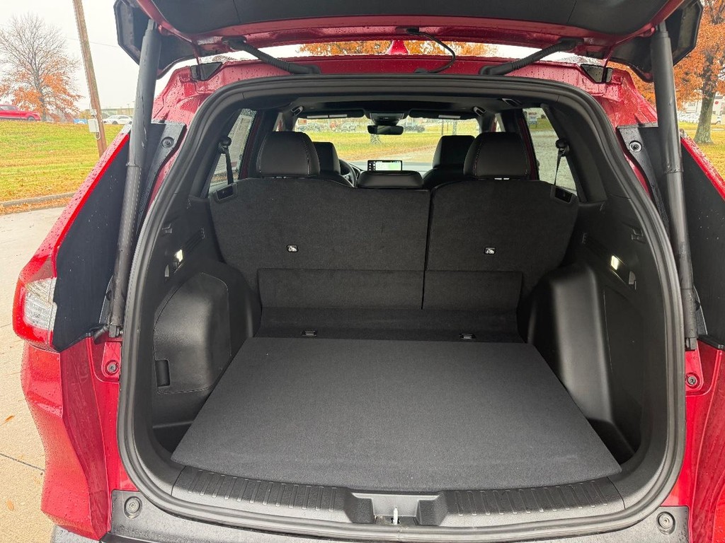 Honda CR-V Hybrid Vehicle Full-screen Gallery Image 17