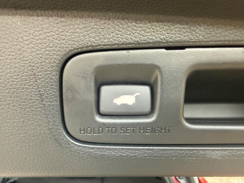 Honda CR-V Hybrid Vehicle Full-screen Gallery Image 18