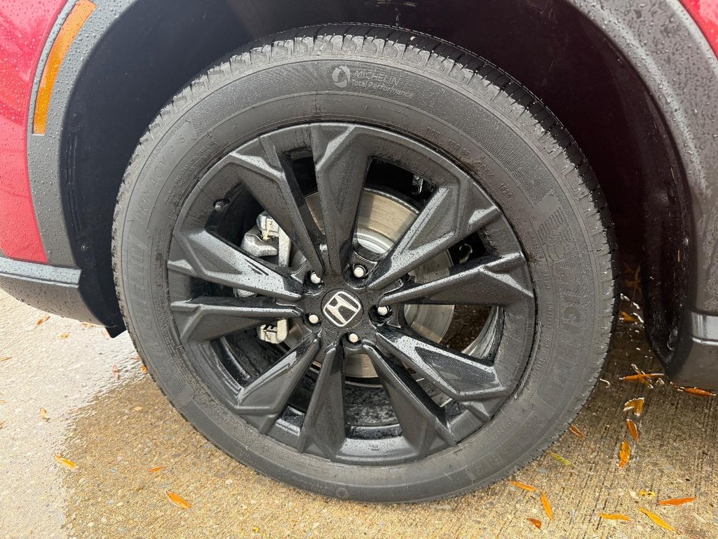 Honda CR-V Hybrid Vehicle Full-screen Gallery Image 20