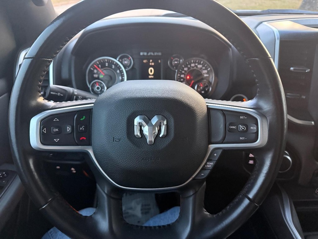 Ram 1500 Vehicle Full-screen Gallery Image 11