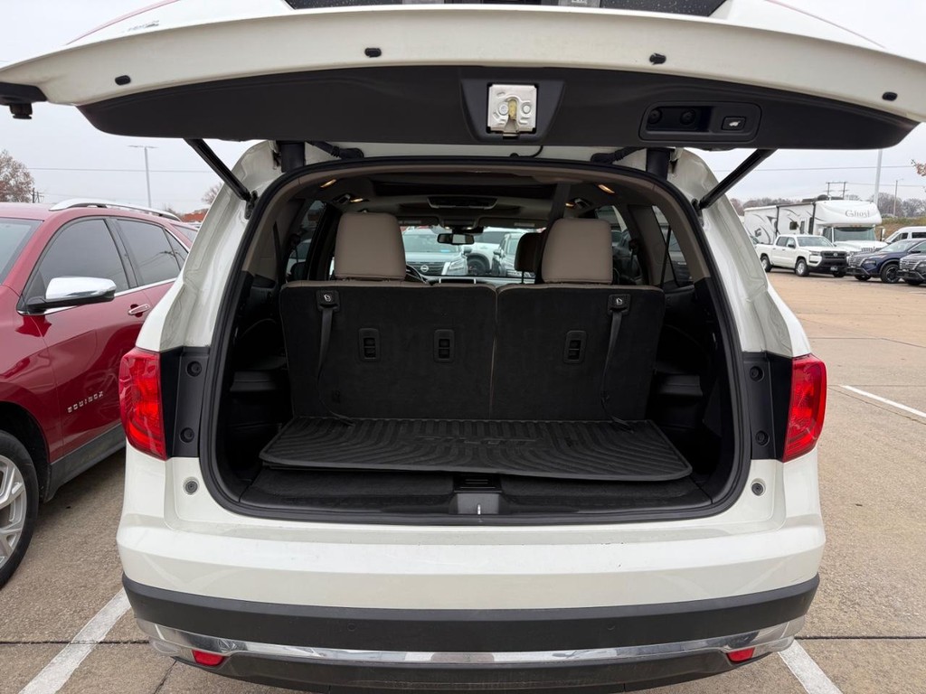 Honda Pilot Vehicle Full-screen Gallery Image 10