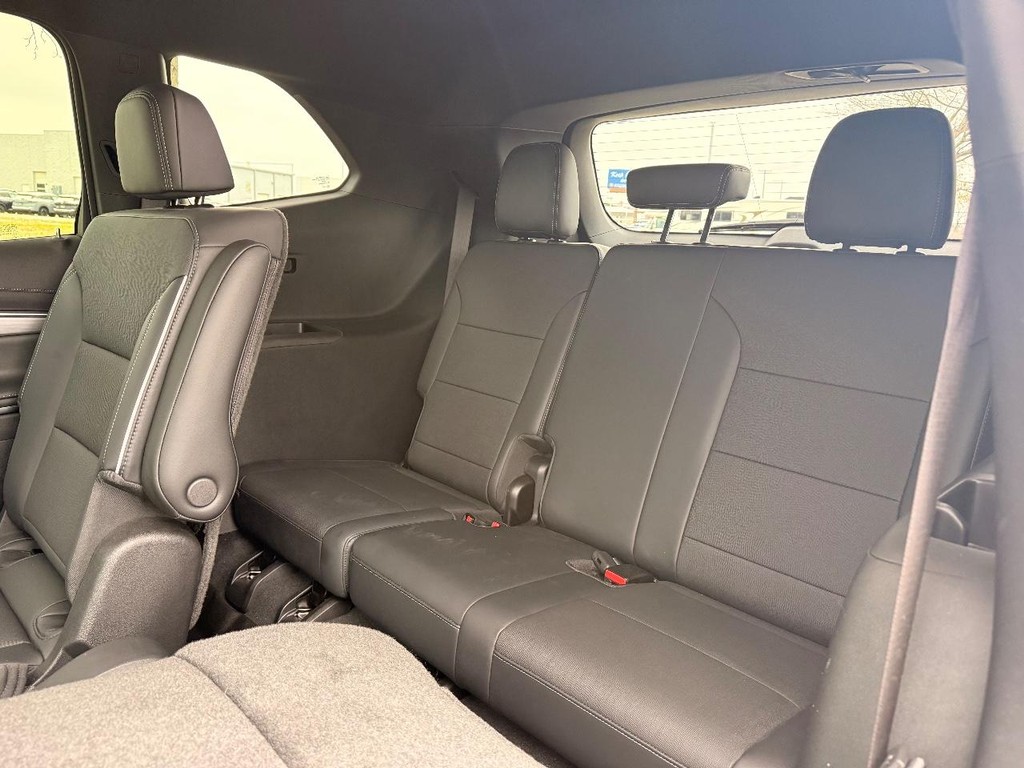 Buick Enclave Vehicle Full-screen Gallery Image 22