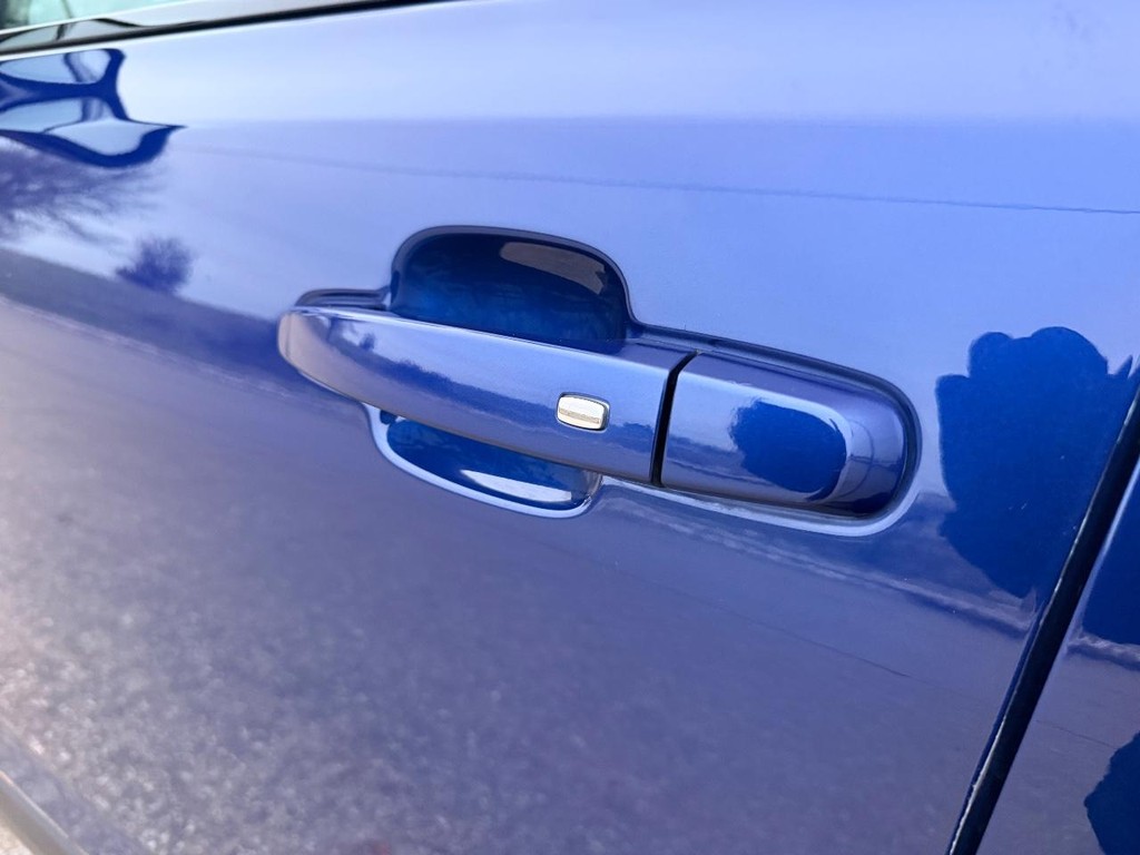 GMC Acadia Vehicle Full-screen Gallery Image 31