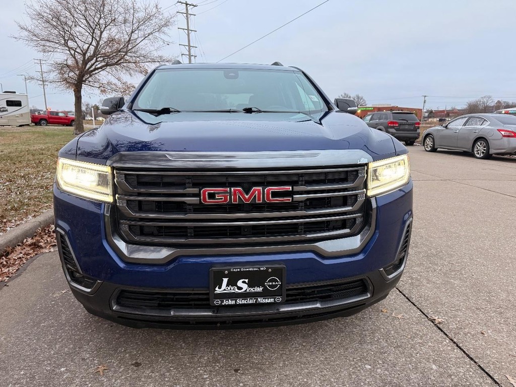 GMC Acadia Vehicle Full-screen Gallery Image 32