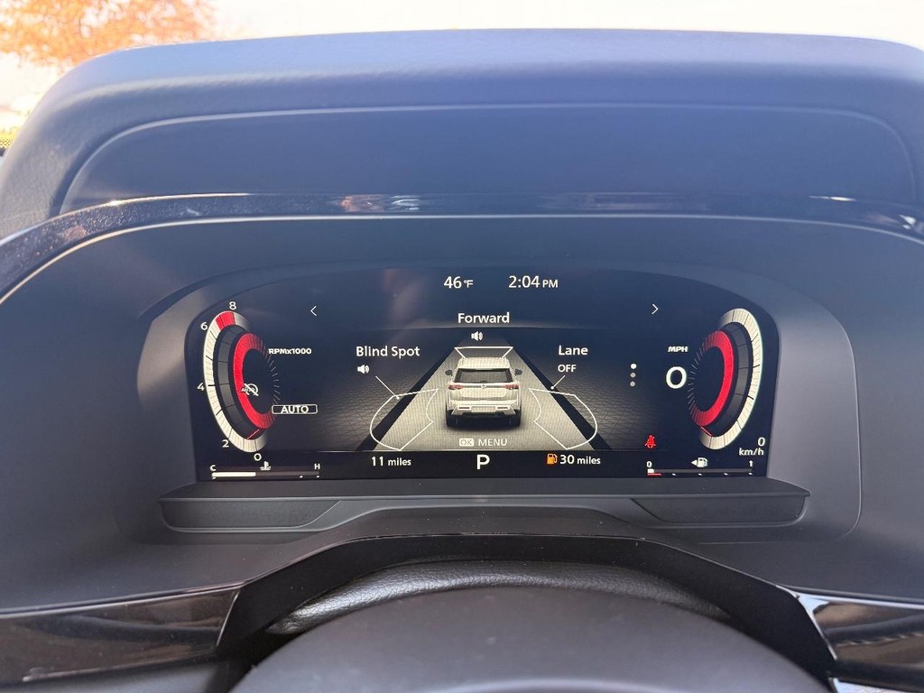 Nissan Pathfinder Vehicle Full-screen Gallery Image 13