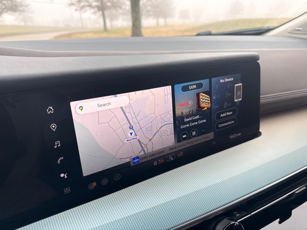 Nissan Murano Vehicle Full-screen Gallery Image 18