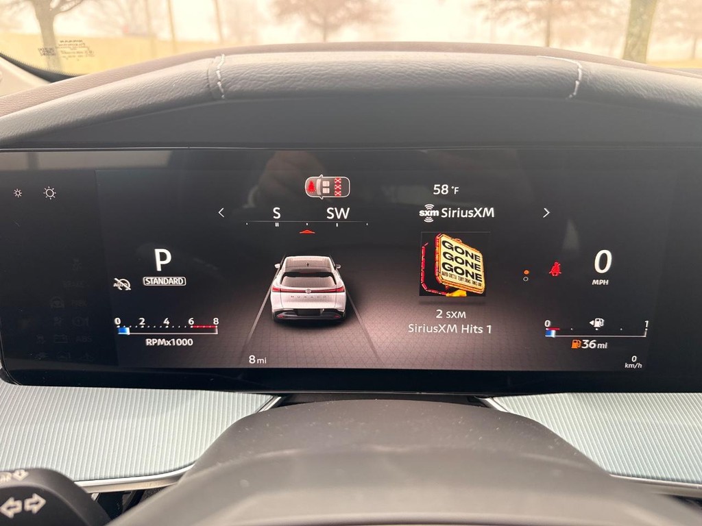 Nissan Murano Vehicle Full-screen Gallery Image 19