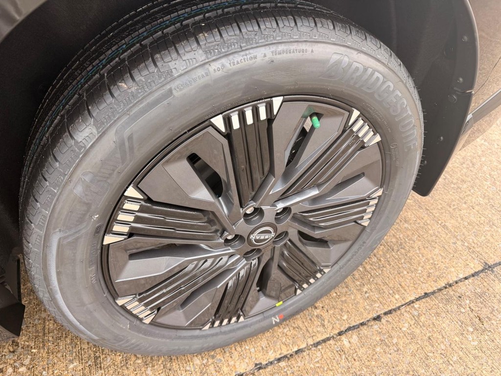 Nissan Murano Vehicle Full-screen Gallery Image 31