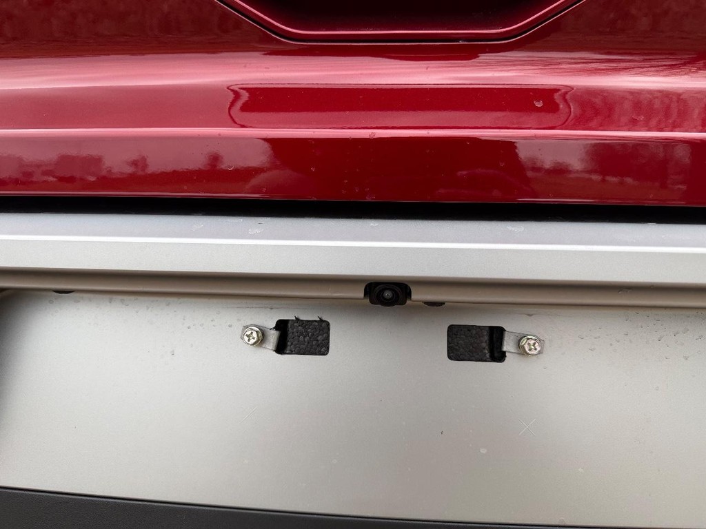 Nissan Pathfinder Vehicle Full-screen Gallery Image 09