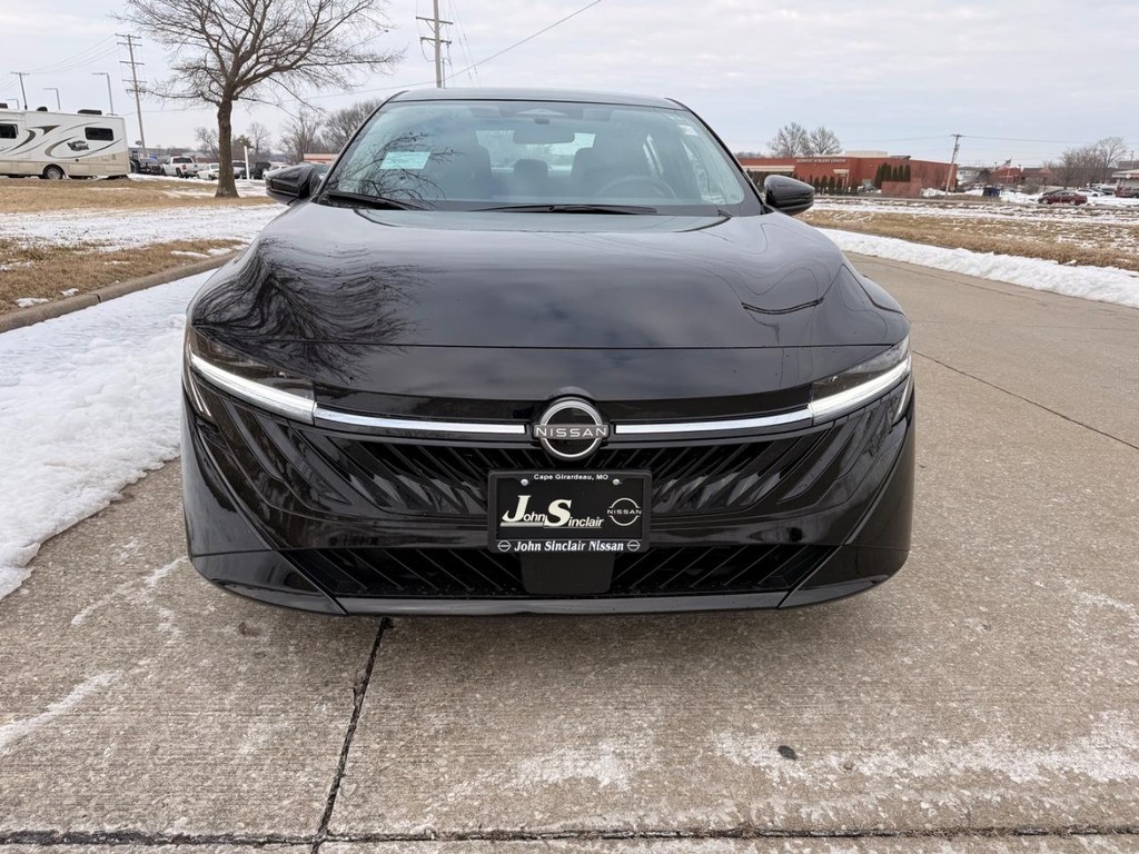 Nissan Sentra Vehicle Full-screen Gallery Image 23