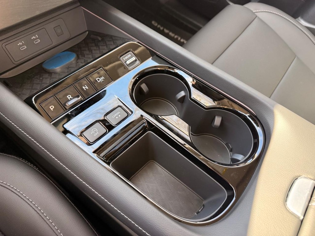 Nissan Murano Vehicle Full-screen Gallery Image 15