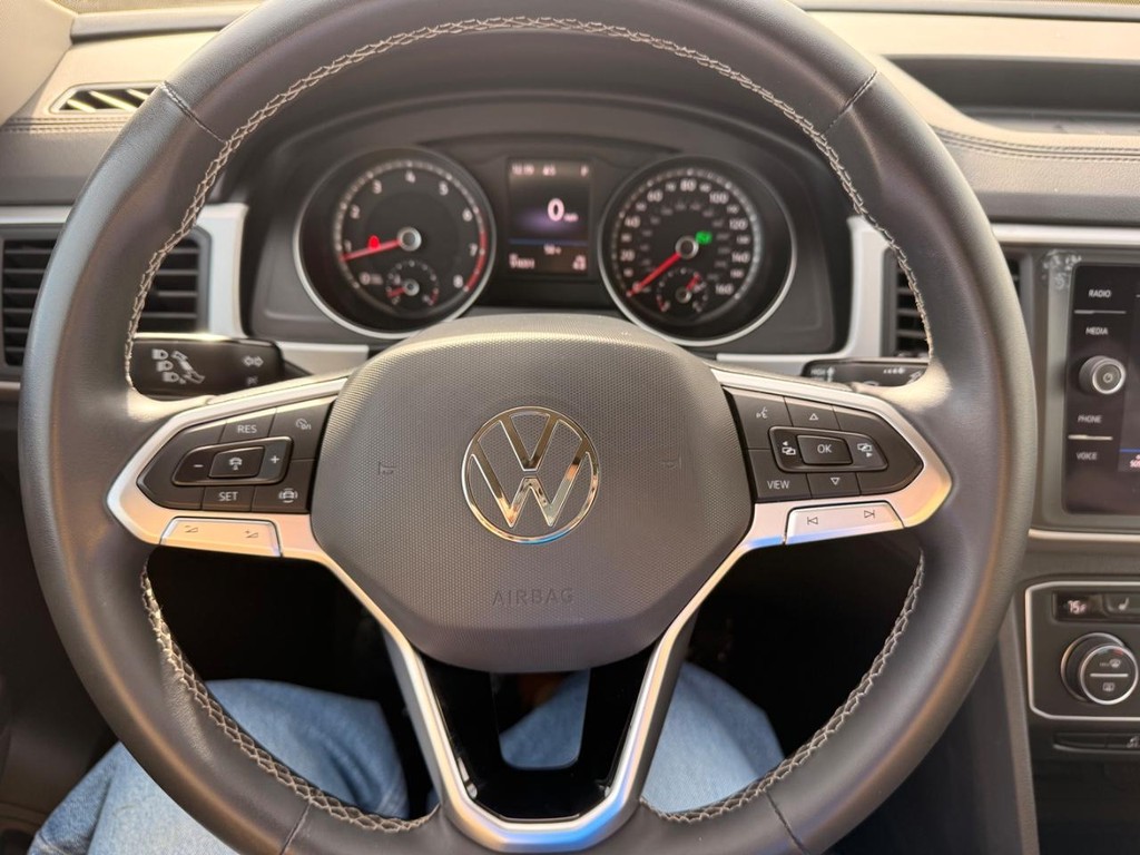 Volkswagen Atlas Vehicle Full-screen Gallery Image 10