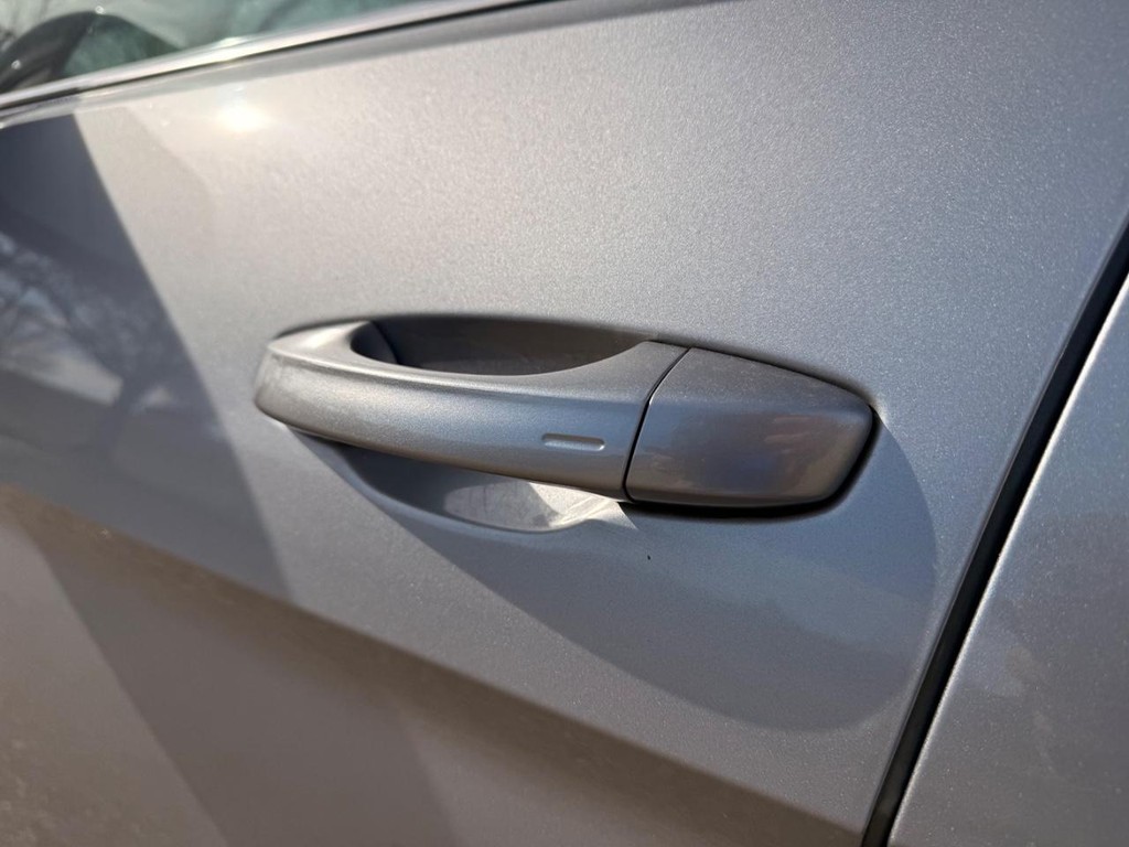 Volkswagen Atlas Vehicle Full-screen Gallery Image 27