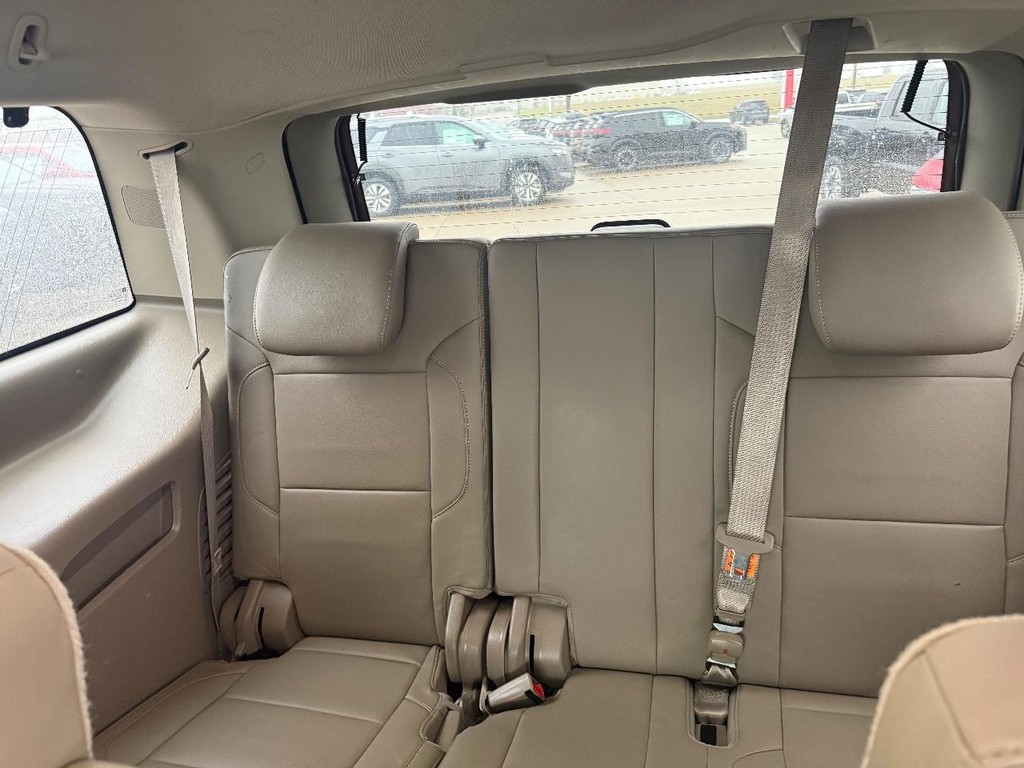 Chevrolet Tahoe Vehicle Full-screen Gallery Image 15