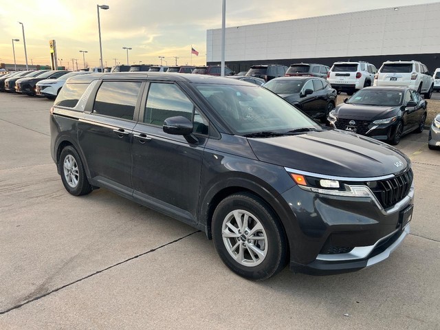 2024 Kia Carnival LX Seat Pkg's photo