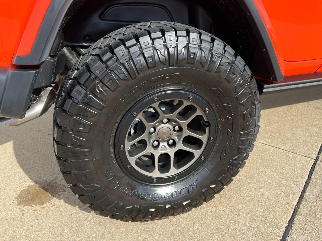 Jeep Wrangler Vehicle Full-screen Gallery Image 11