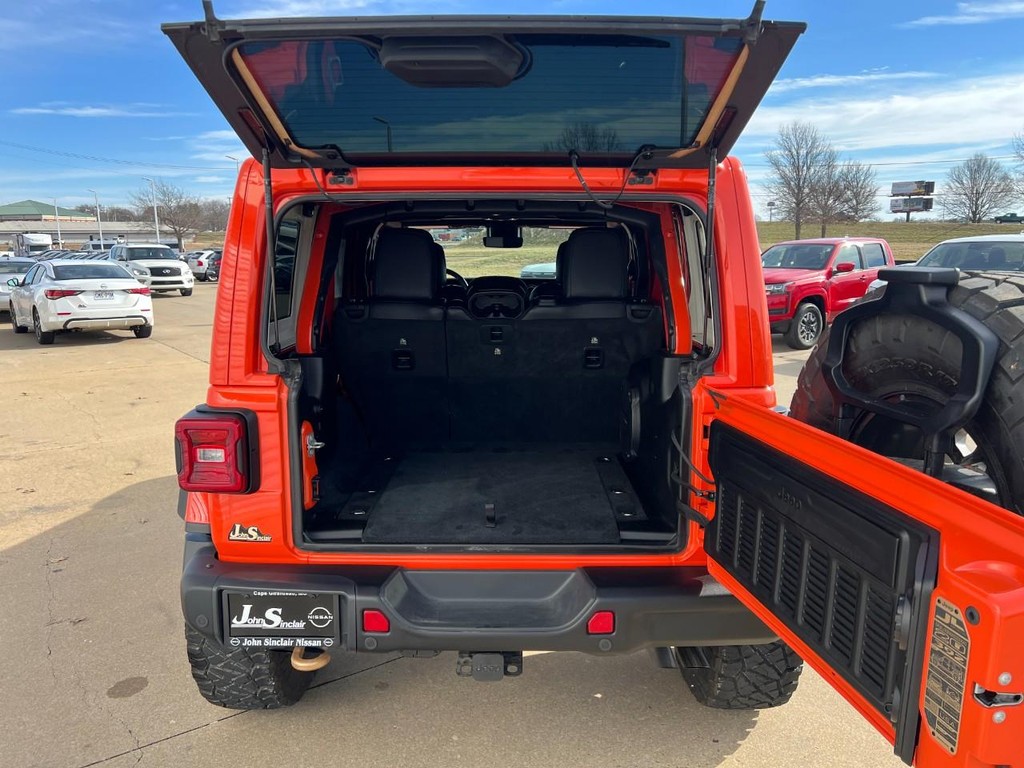 Jeep Wrangler Vehicle Full-screen Gallery Image 20