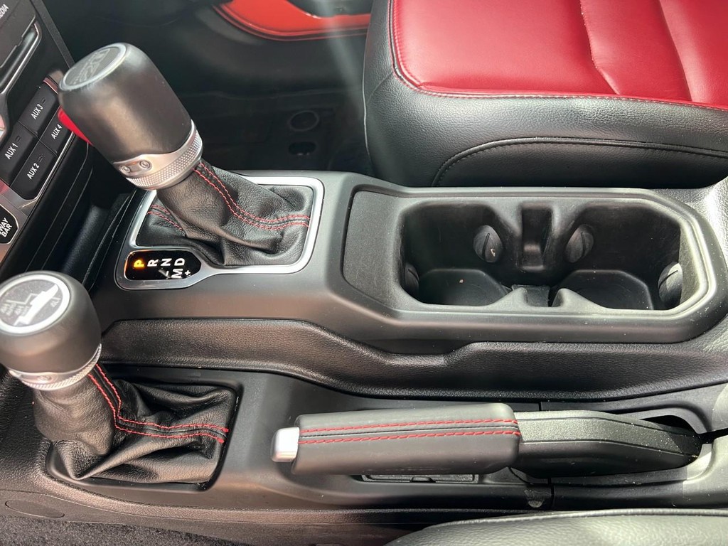 Jeep Wrangler Vehicle Full-screen Gallery Image 29