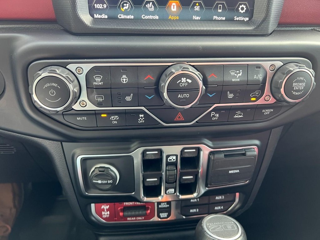 Jeep Wrangler Vehicle Full-screen Gallery Image 31