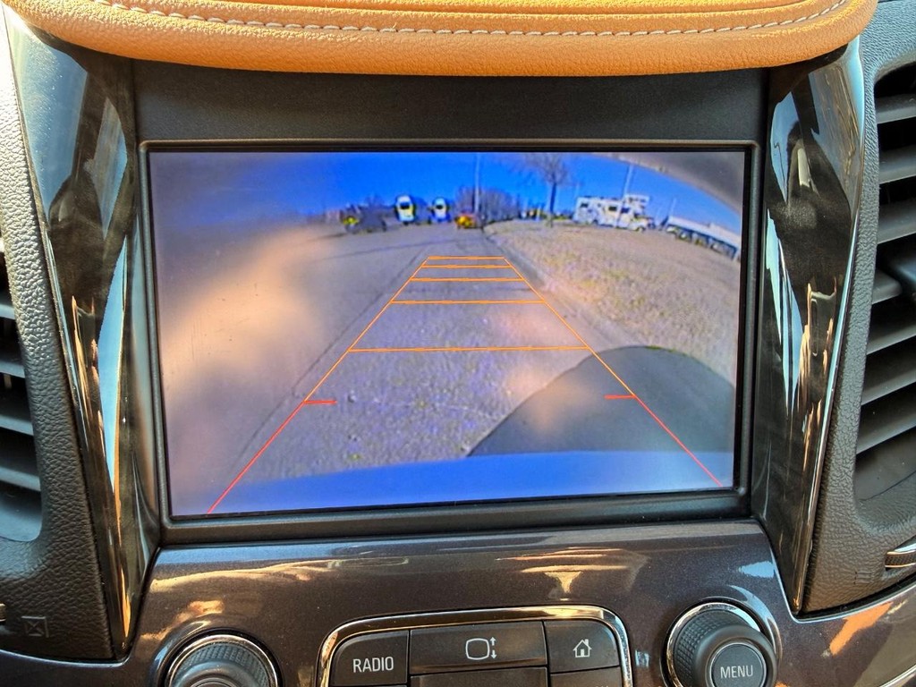 Chevrolet Impala Vehicle Full-screen Gallery Image 02