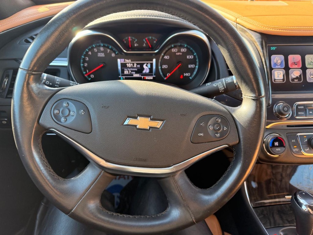 Chevrolet Impala Vehicle Full-screen Gallery Image 09