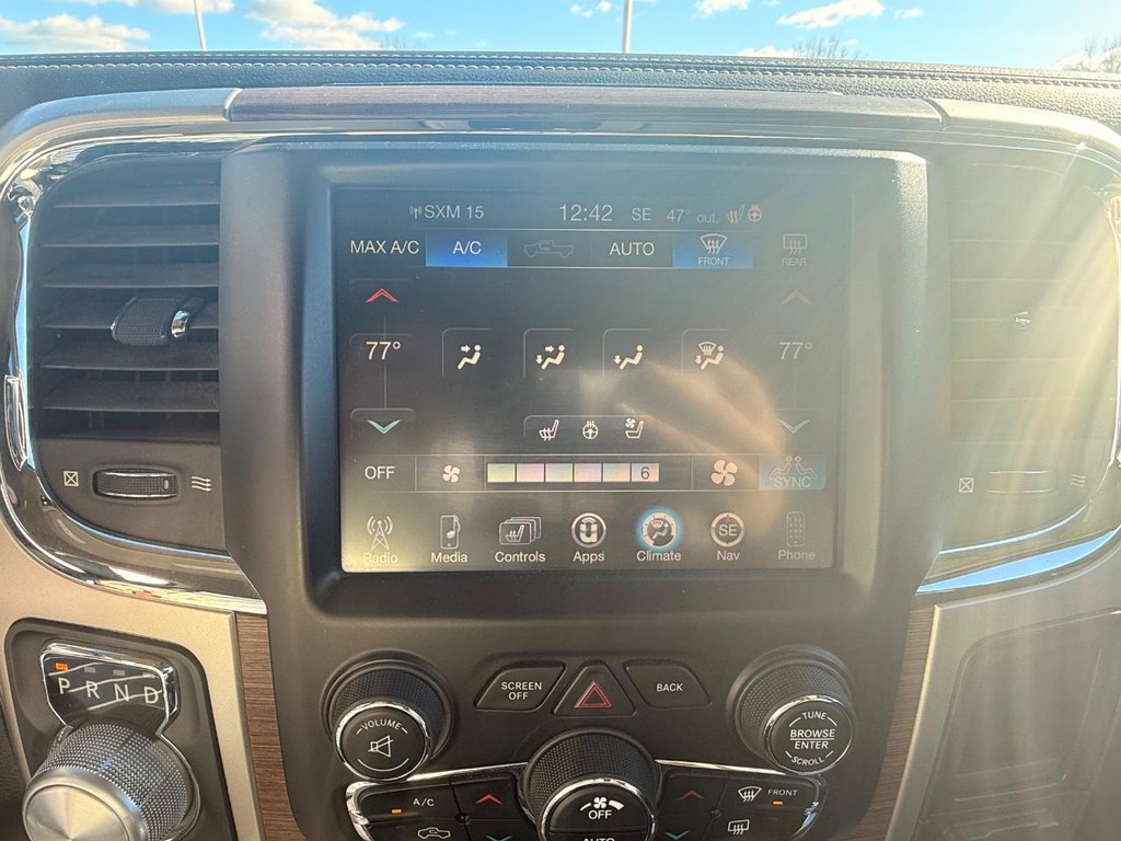 Ram 1500 Vehicle Full-screen Gallery Image 05