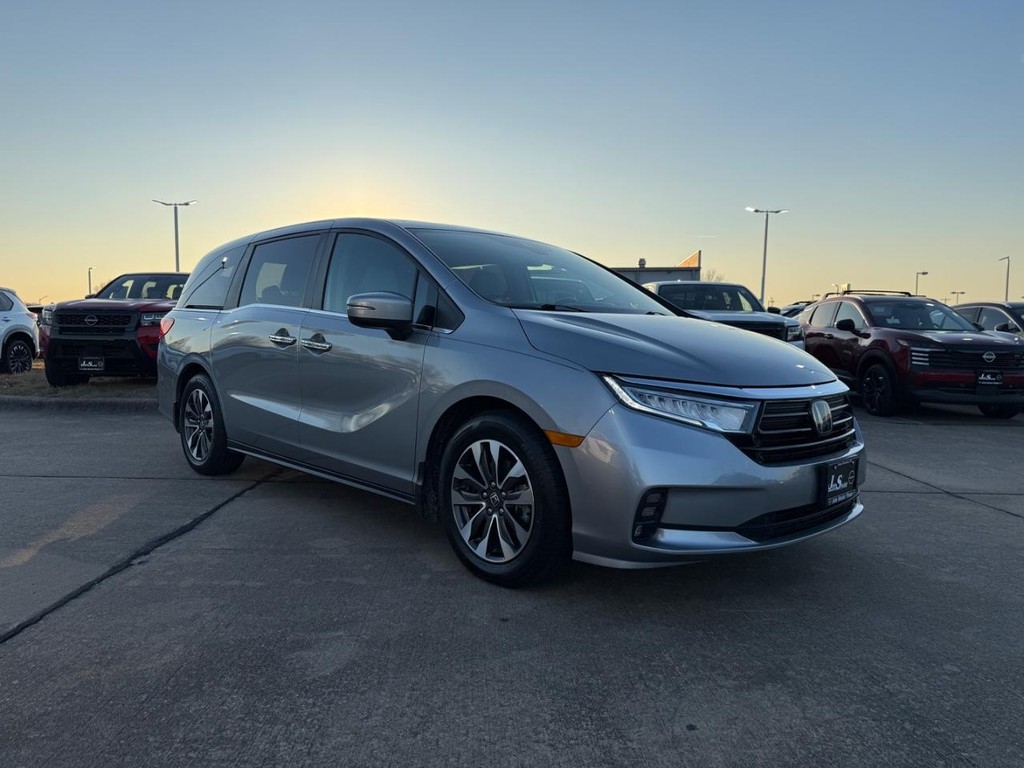 Honda Odyssey Vehicle Full-screen Gallery Image 02